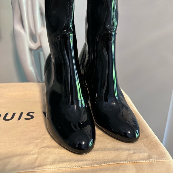 Authentic Louis Vuitton Silhouette Ankle boot - Picture 5 of 6
